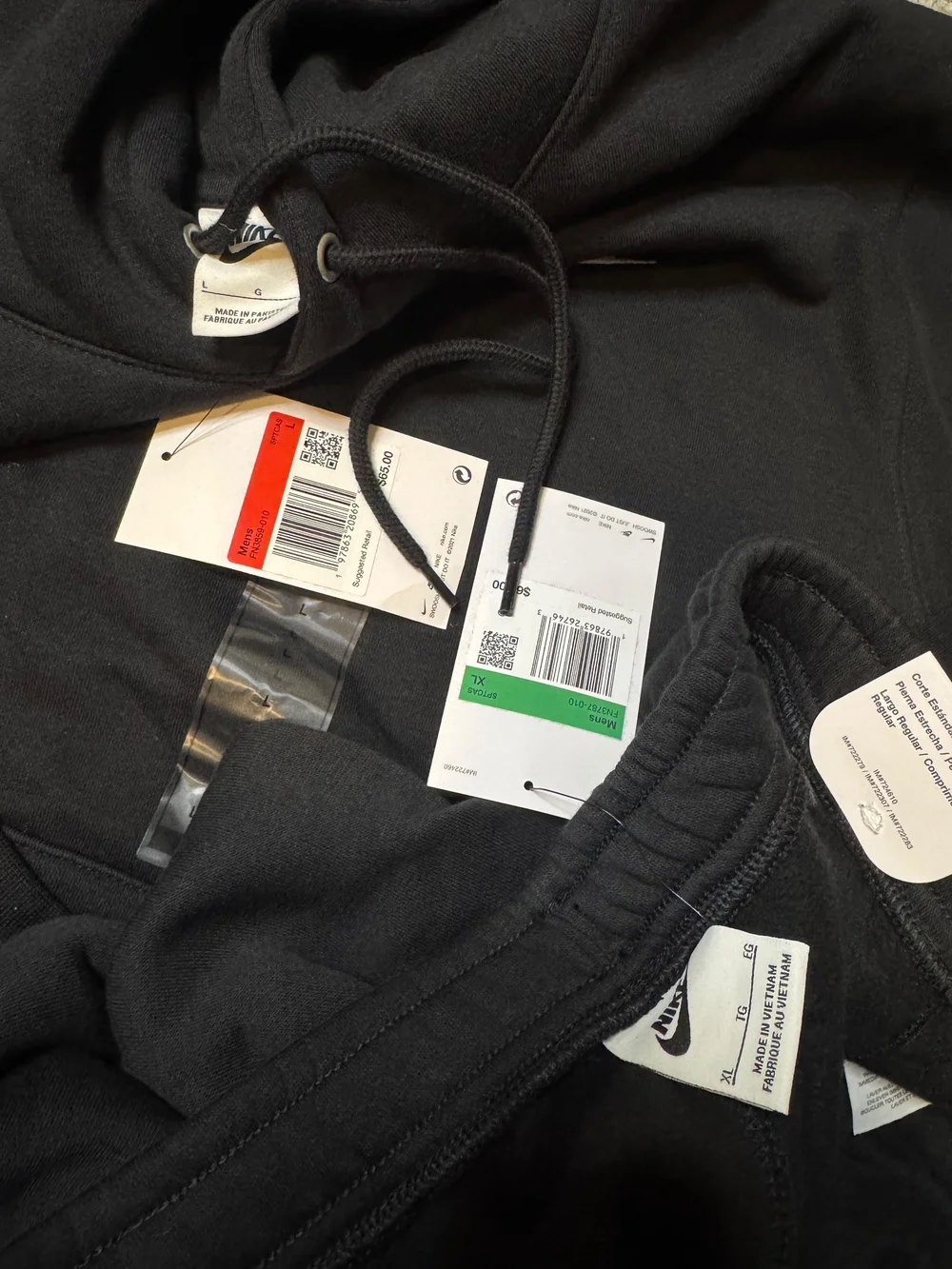 Nike Sportswear Black Hoodie & Shorts Set Men’s L/XL